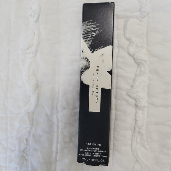Fenty Beauty Pro Filt'r Hydrating Long Wear Foundation 120 NIB - Picture 2 of 14